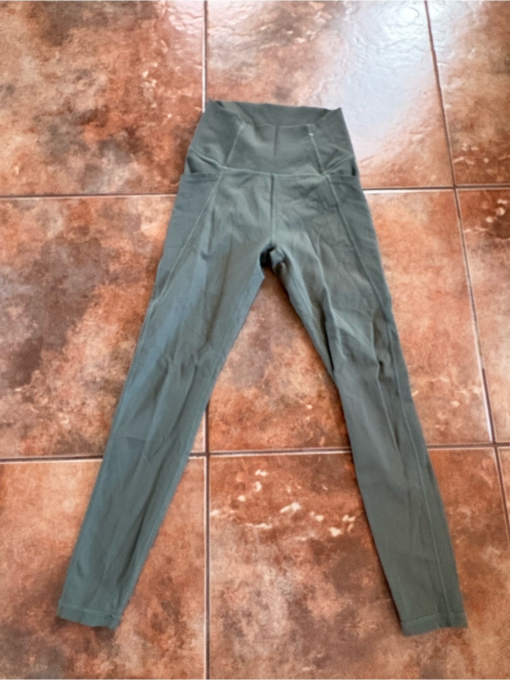 WILO High-Waist Olive Green Active Leggings